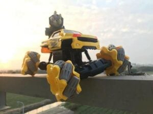 Nyeekoy Gesture Sensing RC Stunt Car for Kids, Yellow photo review